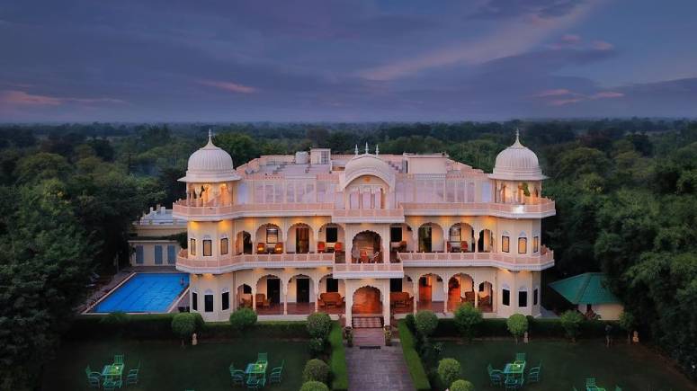 Budget hotel stay near Ranthambore safari zones for travelers